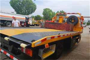 圆明园附近拖车电话号码服务